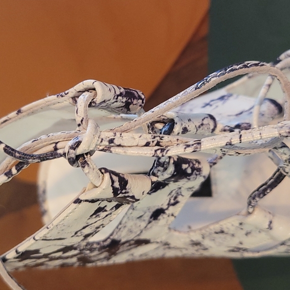 Heels - Picture 3 of 5